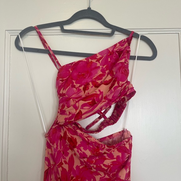 Fortunate one pink floral dress - Picture 4 of 6